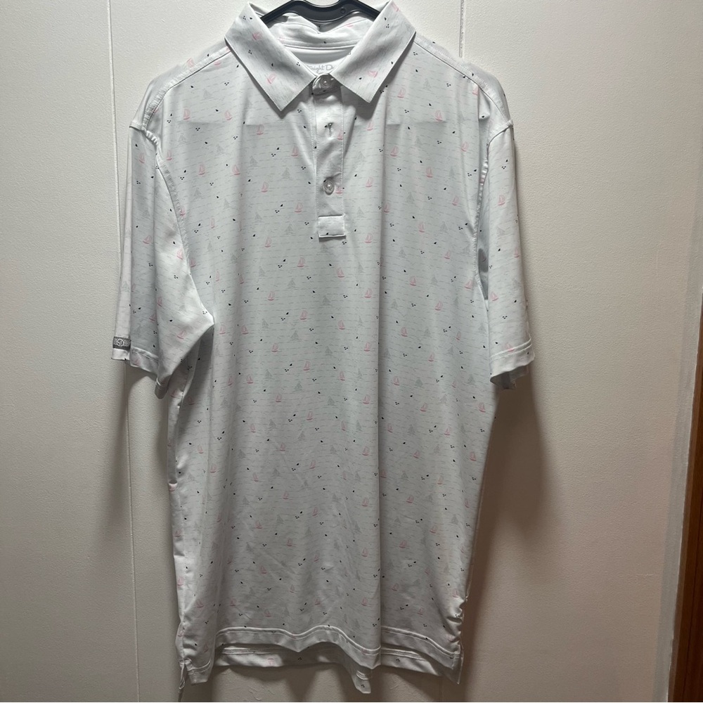 Mens Straight Down Performance Polo Shirt Mens‎ Size Medium White Sailboat Fish